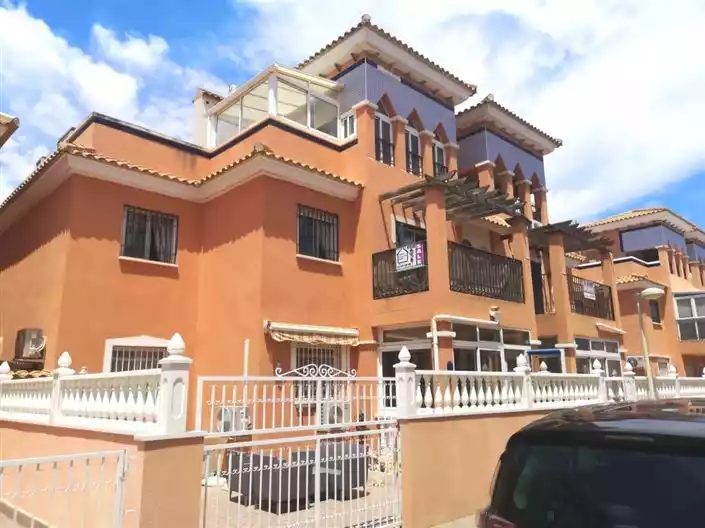 Flat 131m² in Spain, Playa Flamenca. Priced at 124950€ rent photo-1