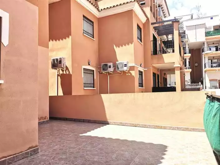 Flat 70m² in Spain, Playa Flamenca. Priced at 99000€ rent photo-4