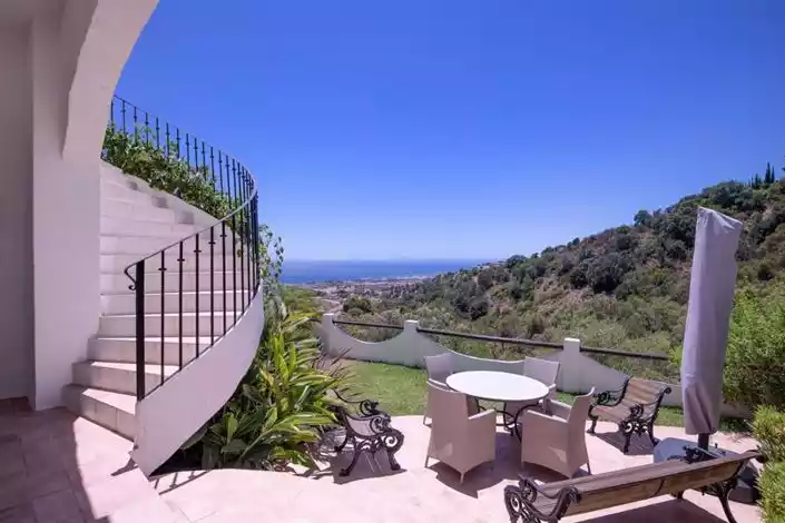 Townhouse 131m² in Spain, Marbella. Priced at 995000€ rent photo-12