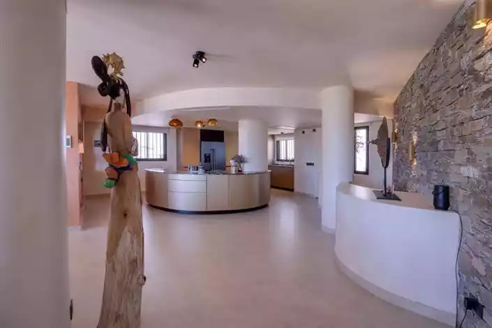 Townhouse 131m² in Spain, Marbella. Priced at 995000€ rent photo-4
