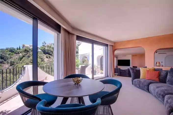 Townhouse 131m² in Spain, Marbella. Priced at 995000€ rent photo-5