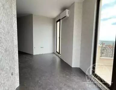 Buy in Bulgaria for 278300€