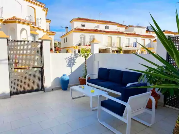 Townhouse 65m² in Spain, Estepona. Priced at 220000€ rent photo-1