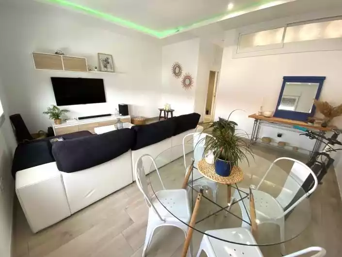 Townhouse 65m² in Spain, Estepona. Priced at 220000€ rent photo-3
