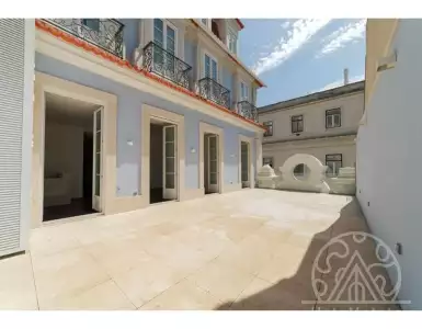 Купить квартиру в Португалии 2500000€