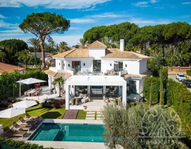 Buy in Spain for 6500000€