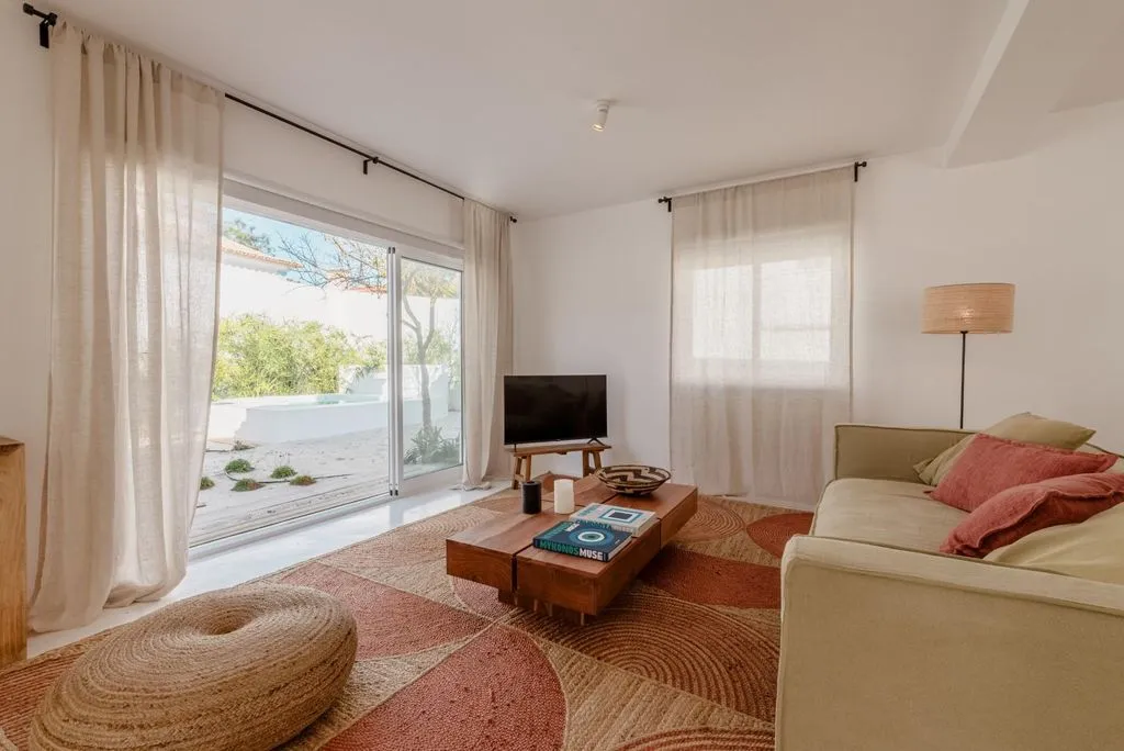 House 177m² in Portugal, Comport. Priced at 1480000€ rent photo-1