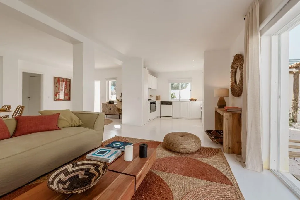 House 177m² in Portugal, Comport. Priced at 1480000€ rent photo-4