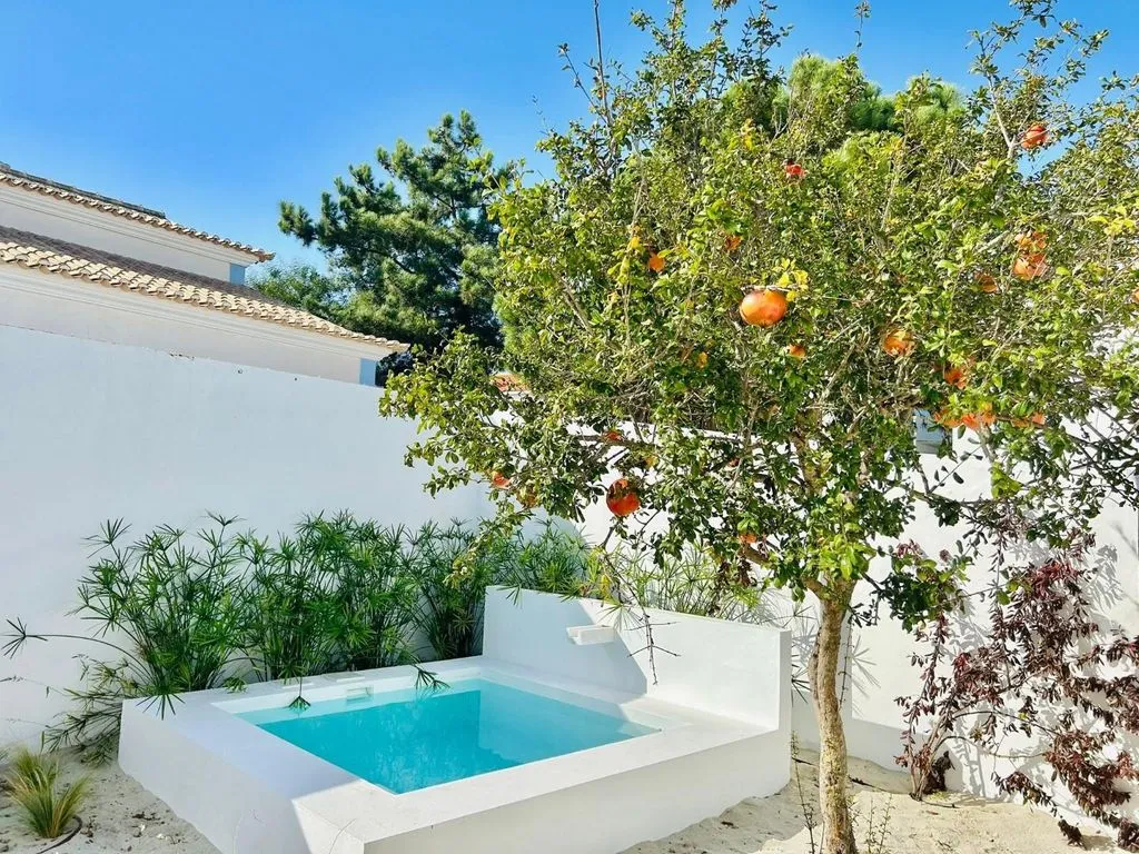 House 177m² in Portugal, Comport. Priced at 1480000€ rent photo-5