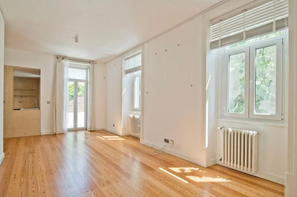 House 272m² in Portugal, Estoril. Priced at 2950000€ rent photo-2