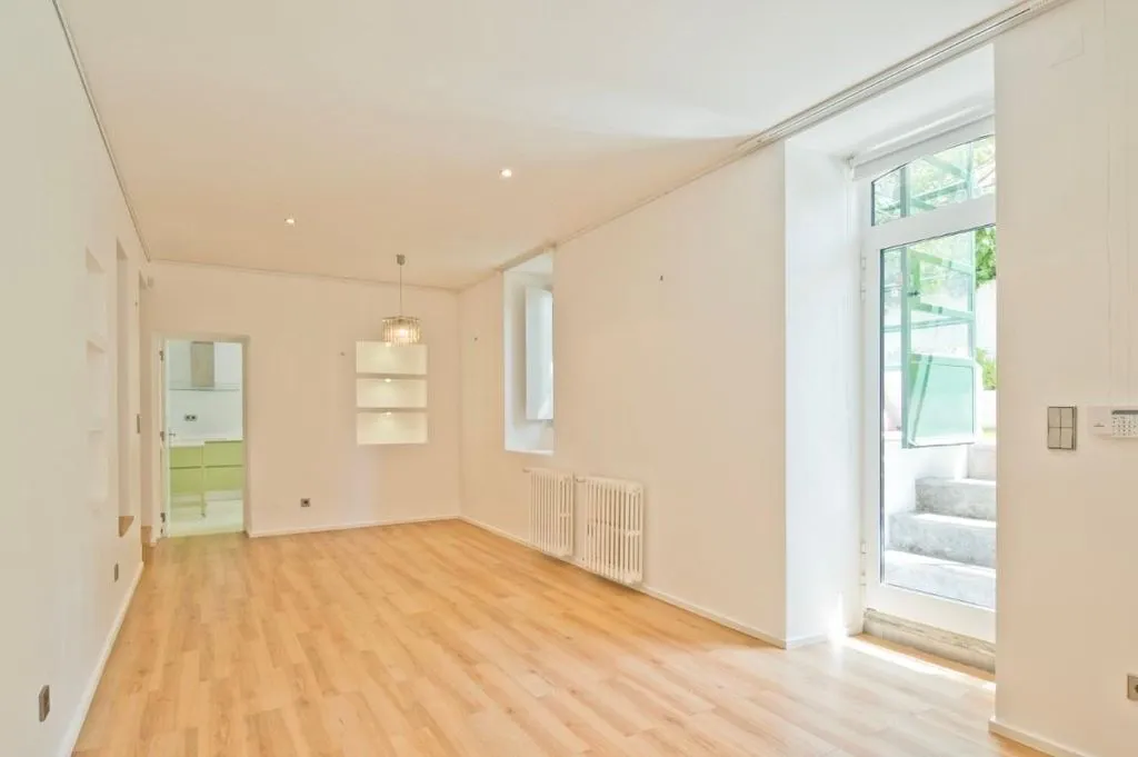 House 272m² in Portugal, Estoril. Priced at 2950000€ rent photo-3