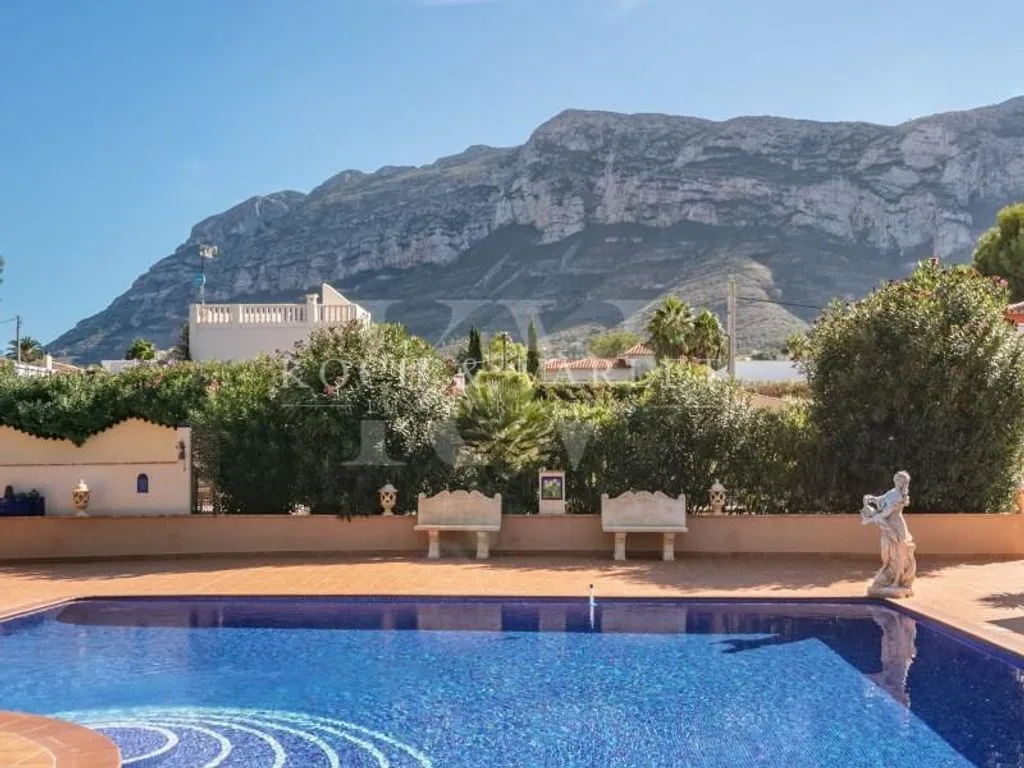 Villa 953m² in Spain, Denia. Priced at 6500000€ rent photo-3
