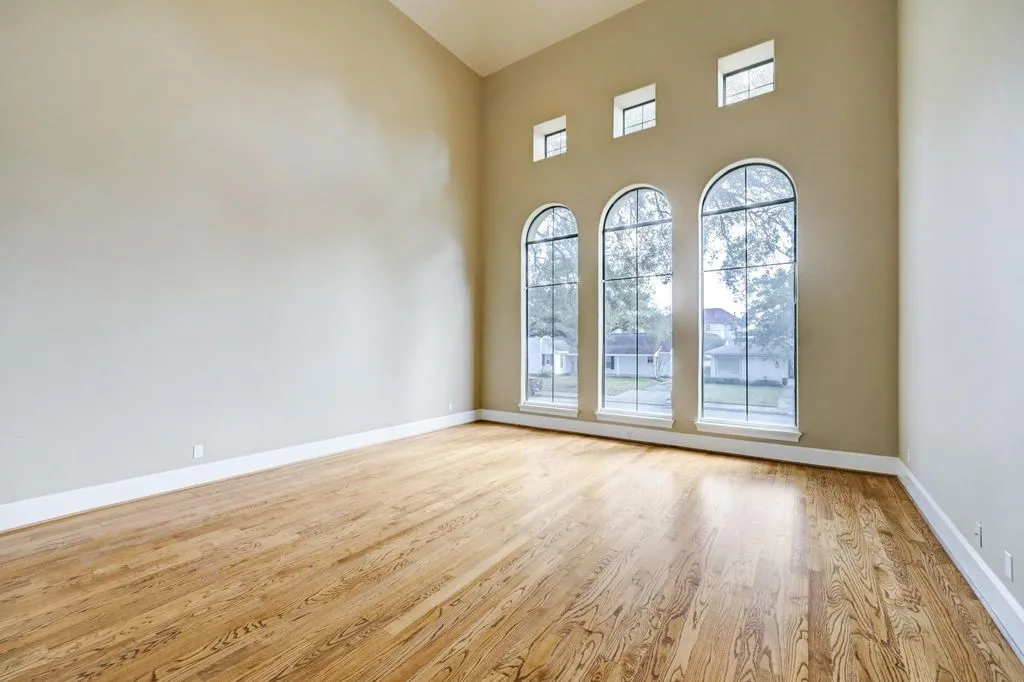 House 490m² in USA, Houston. Priced at 1262600€ rent photo-4