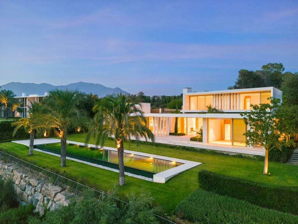 Villa 716m² in Spain, Los Alcazares. Priced at 8000000€ rent photo-2