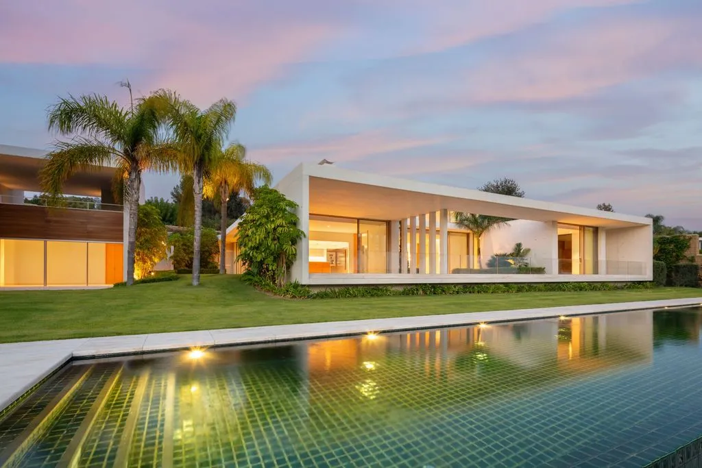 Villa 716m² in Spain, Los Alcazares. Priced at 8000000€ rent photo-3