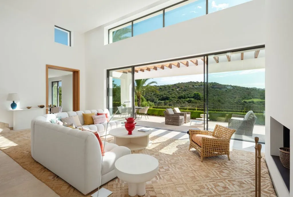 Villa 778m² in Spain, Los Alcazares. Priced at 4600000€ rent photo-3