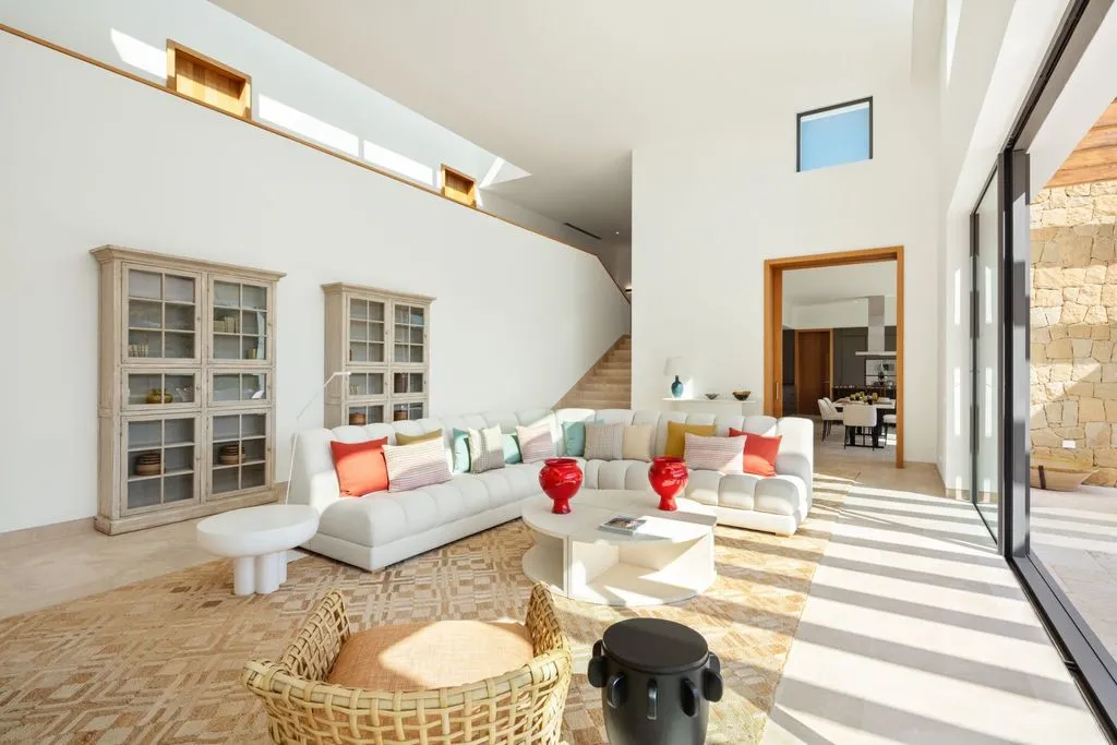 Villa 778m² in Spain, Los Alcazares. Priced at 4600000€ rent photo-6