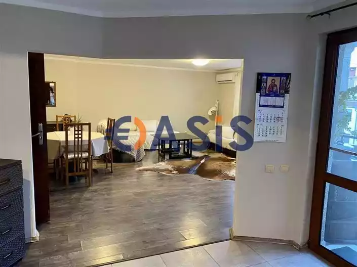 Flat 76m² in Bulgaria, Burgas. Priced at 148000€ rent photo-5