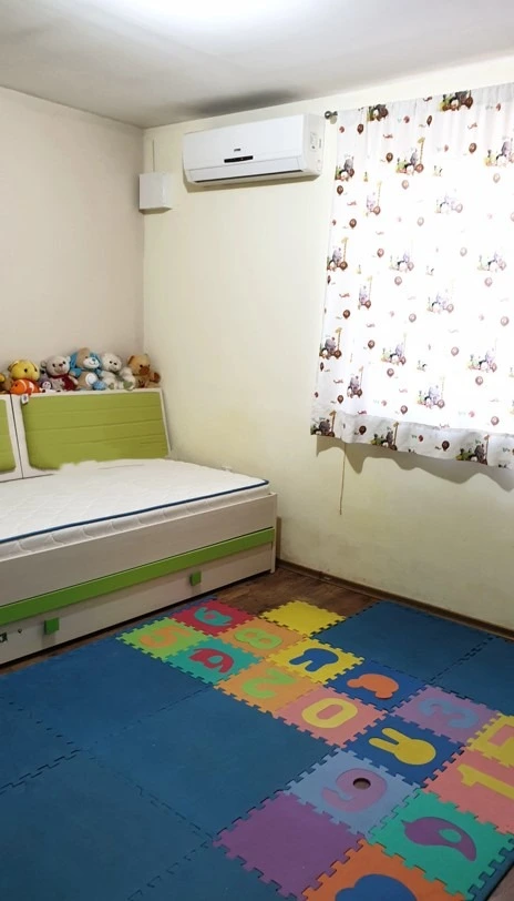 House 100m² in Bulgaria, Sofia. Priced at 213307£ rent photo-9