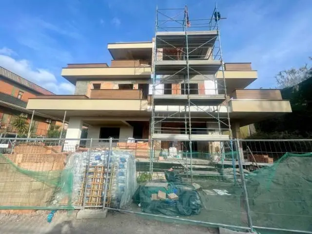 Flat 90m² in Italy, Rome. Priced at 217362£ rent photo-11