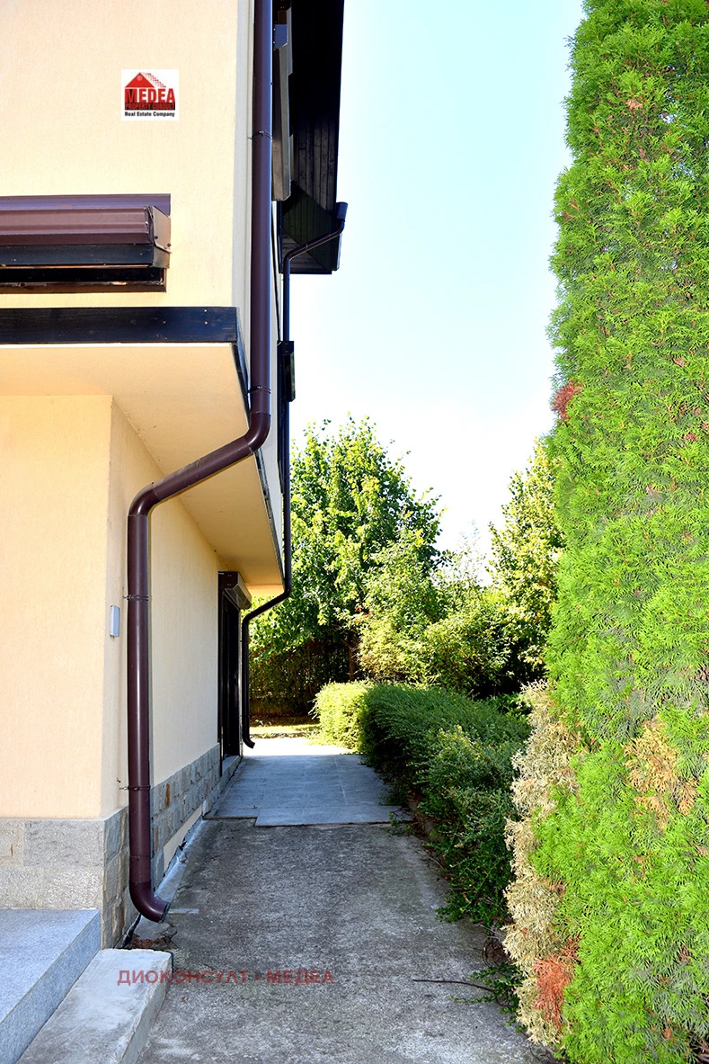 House 205m² in Bulgaria, Sofia. Priced at 307777£ rent photo-4
