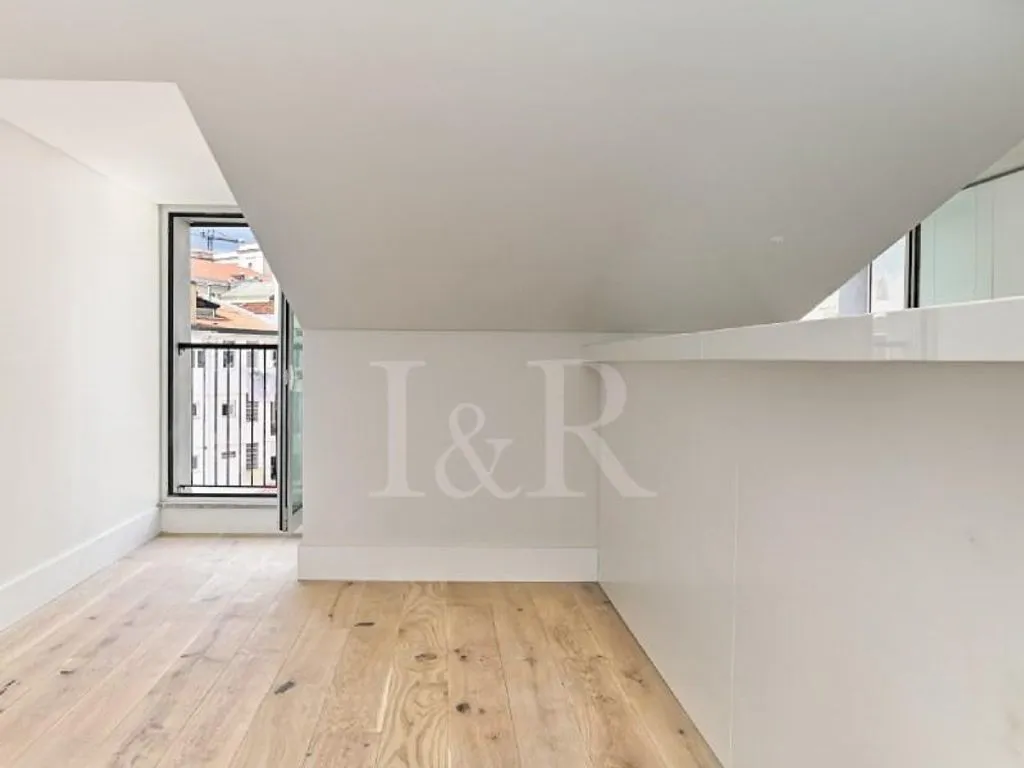Flat 209m² in Portugal, Lisbon. Priced at 1190000€ rent photo-3