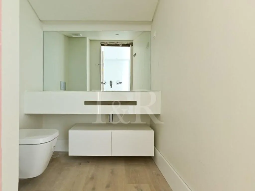 Flat 209m² in Portugal, Lisbon. Priced at 1190000€ rent photo-6