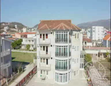 Купить отель, гостиницу в Черногории 1400000€