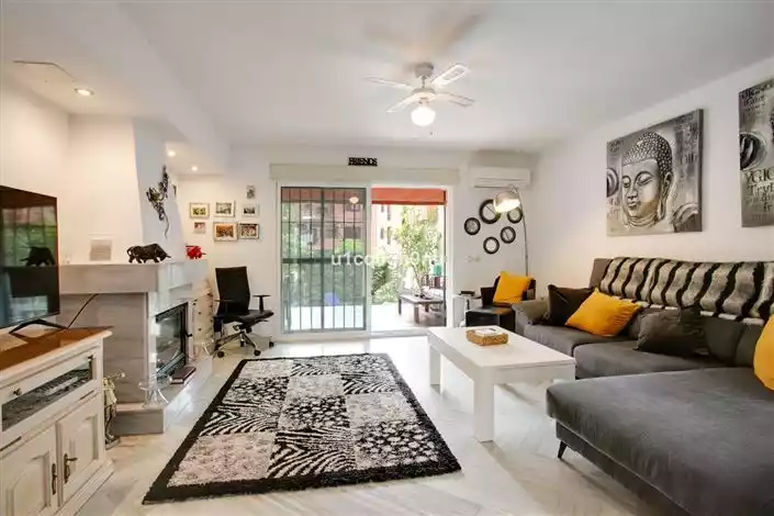 Townhouse 204m² in Spain, Estepona. Priced at 625000€ rent photo-4