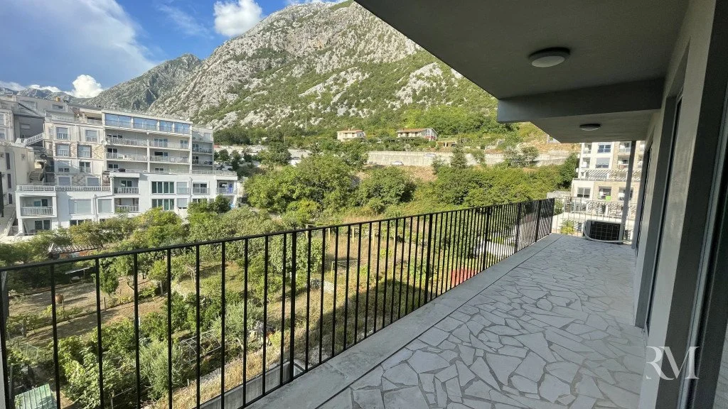 Flat 200m² in Montenegro, Kotor. Priced at 660000€ rent photo-9