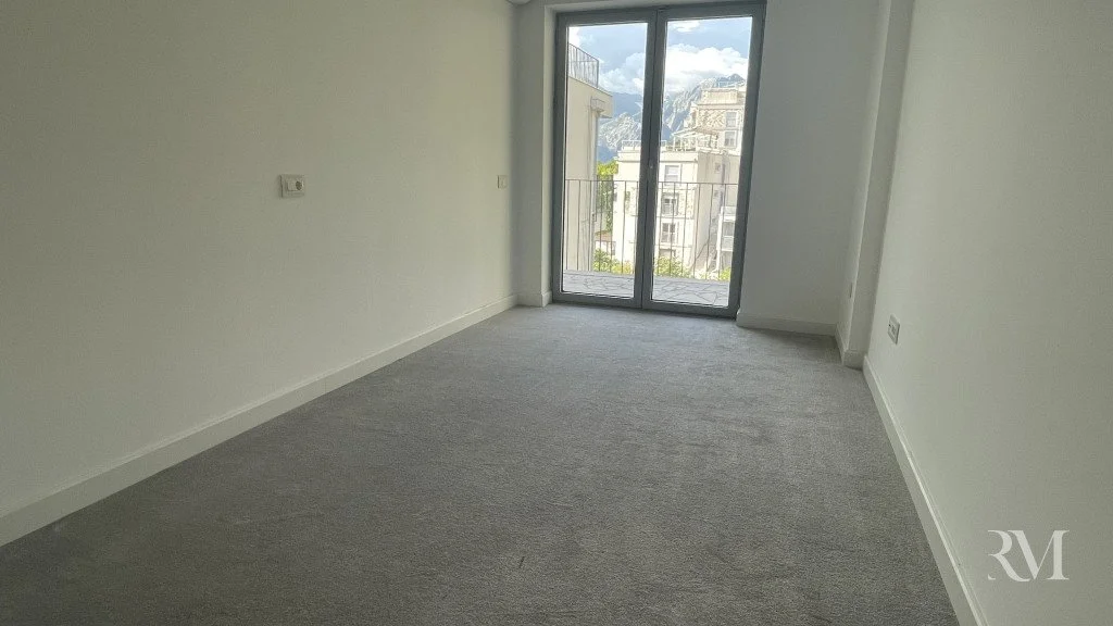 Flat 200m² in Montenegro, Kotor. Priced at 660000€ rent photo-11