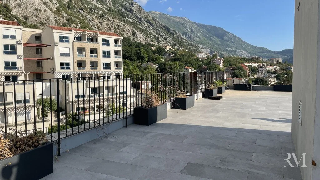 Flat 200m² in Montenegro, Kotor. Priced at 660000€ rent photo-14