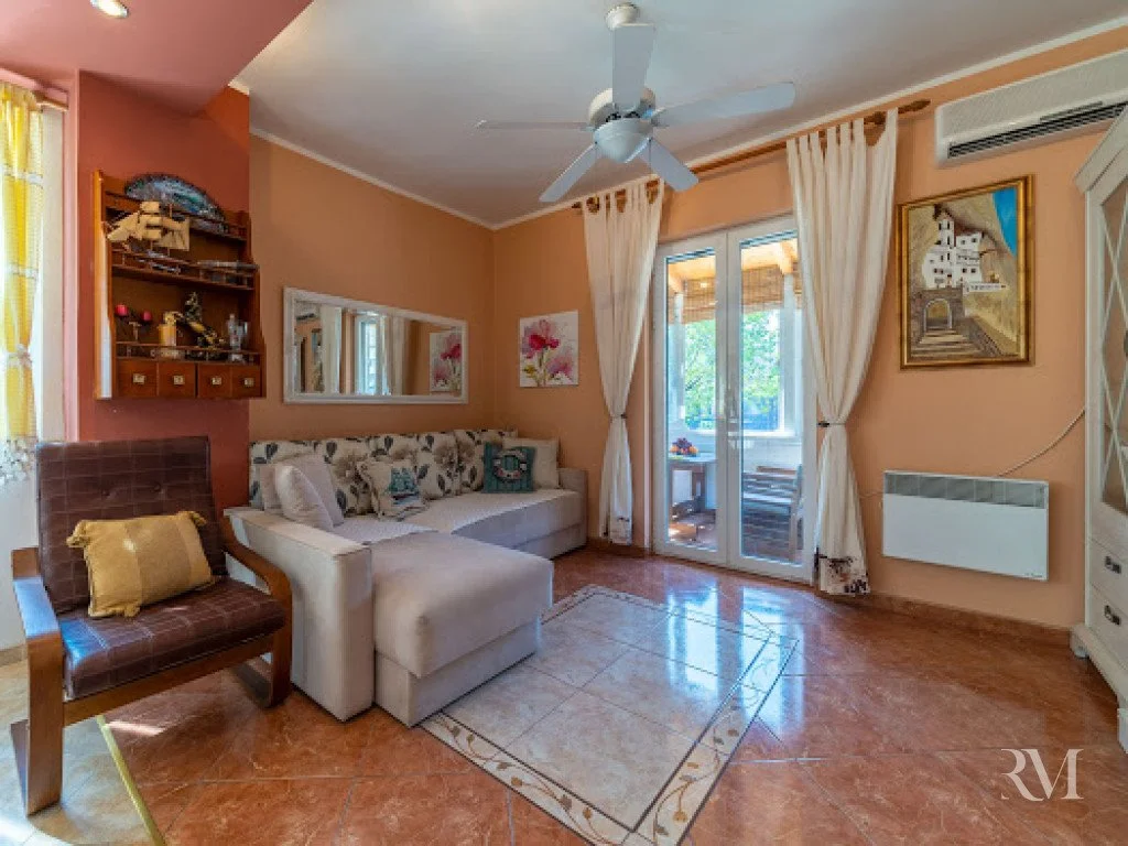 Flat 77m² in Montenegro, Kotor. Priced at 257500€ rent photo-3