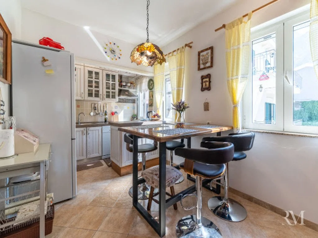 Flat 77m² in Montenegro, Kotor. Priced at 257500€ rent photo-9