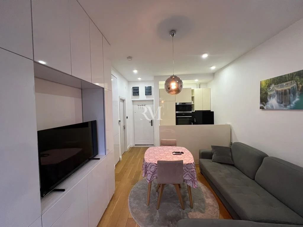 Flat 40m² in Montenegro, Tivat. Priced at 170000€ rent photo-8