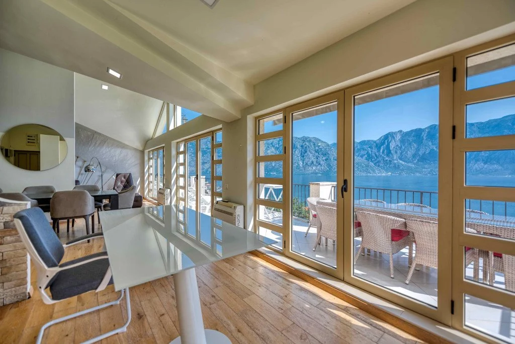 Flat 167m² in Montenegro, Kotor. Priced at 424000€ rent photo-1
