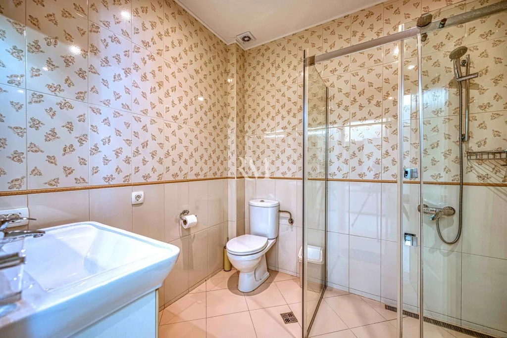 Flat 167m² in Montenegro, Kotor. Priced at 424000€ rent photo-23