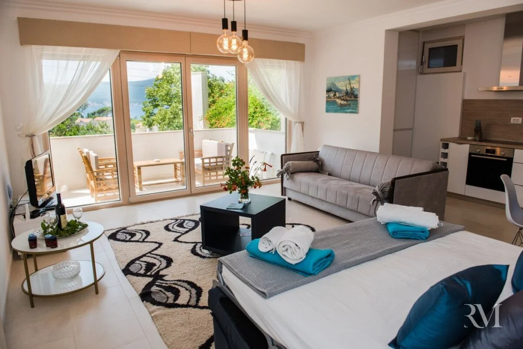 Flat 75m² in Montenegro, Tivat. Priced at 850€ rent photo-4