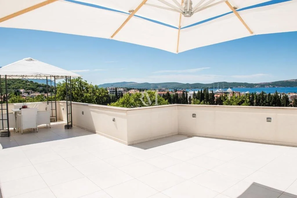 Flat 150m² in Montenegro, Tivat. Priced at 2300€ rent photo-5