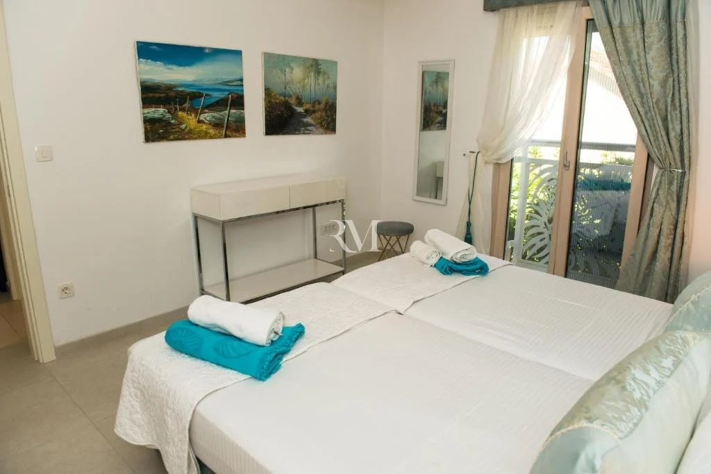 Flat 150m² in Montenegro, Tivat. Priced at 2300€ rent photo-16