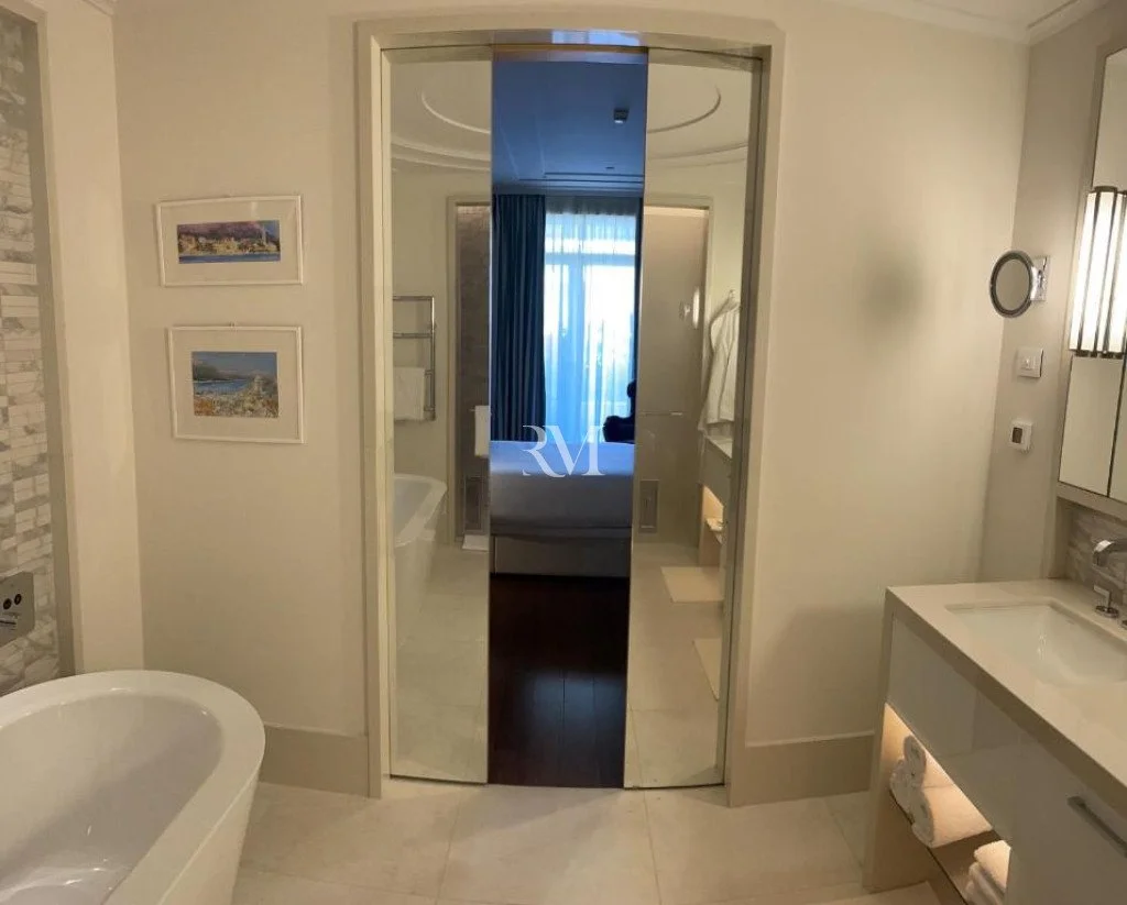 Flat 81m² in Montenegro, Tivat. Priced at 4500€ rent photo-6
