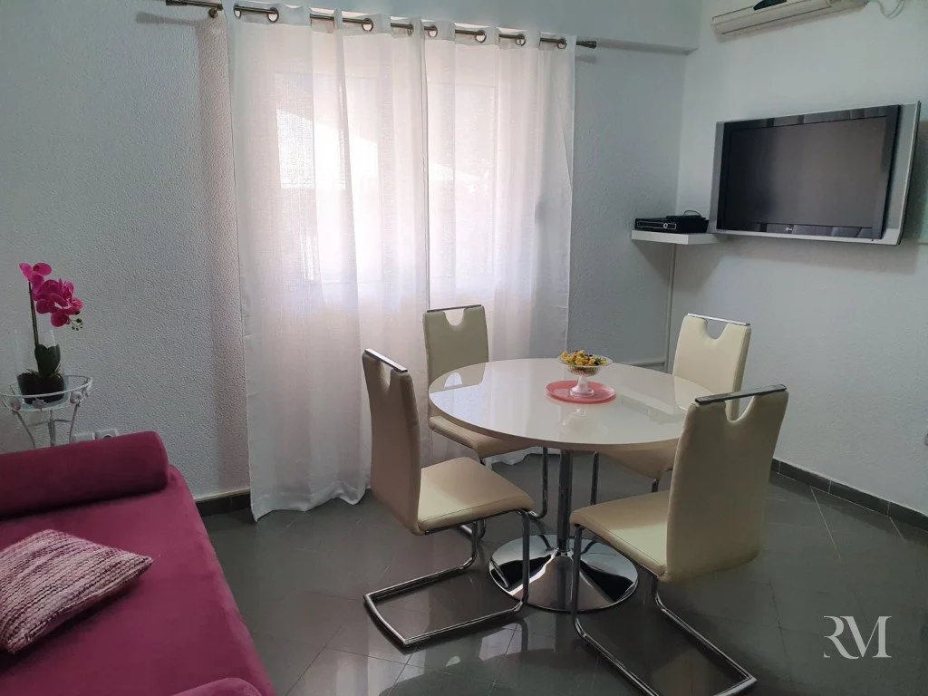 Flat 45m² in Montenegro, Kotor. Priced at 800€ rent photo-4