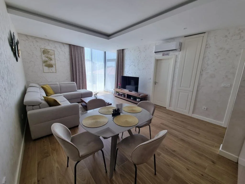 Flat 51m² in Montenegro, Tivat. Priced at 1100€ rent photo-1