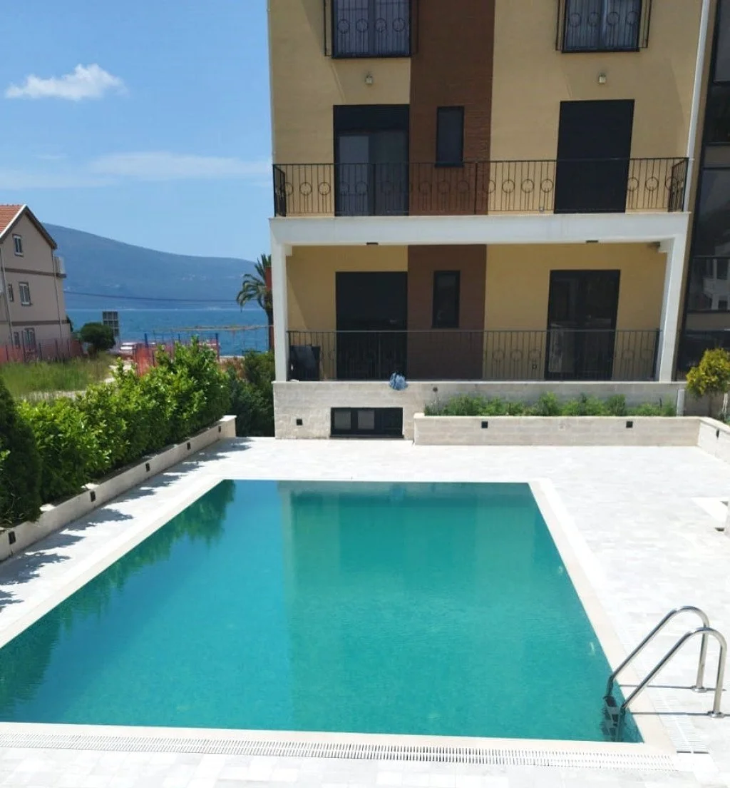 Flat 80m² in Montenegro, Tivat. Priced at 1300€ rent photo-1