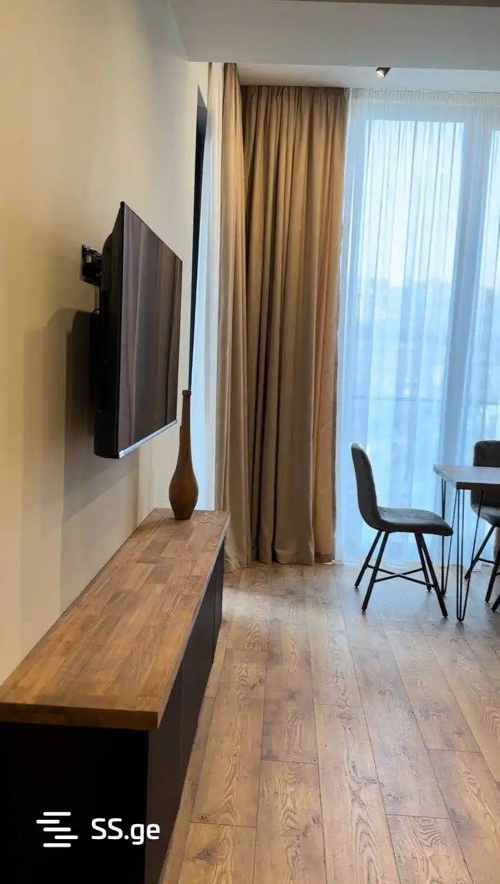 Flat 50m² in Georgia, Tbilisi. Priced at 1100$ rent photo-5