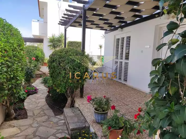 House 60m² in Cyprus, Protaras. Priced at 240000€ rent photo-3