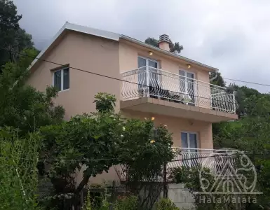 Арендовать дом в Черногории 1500€