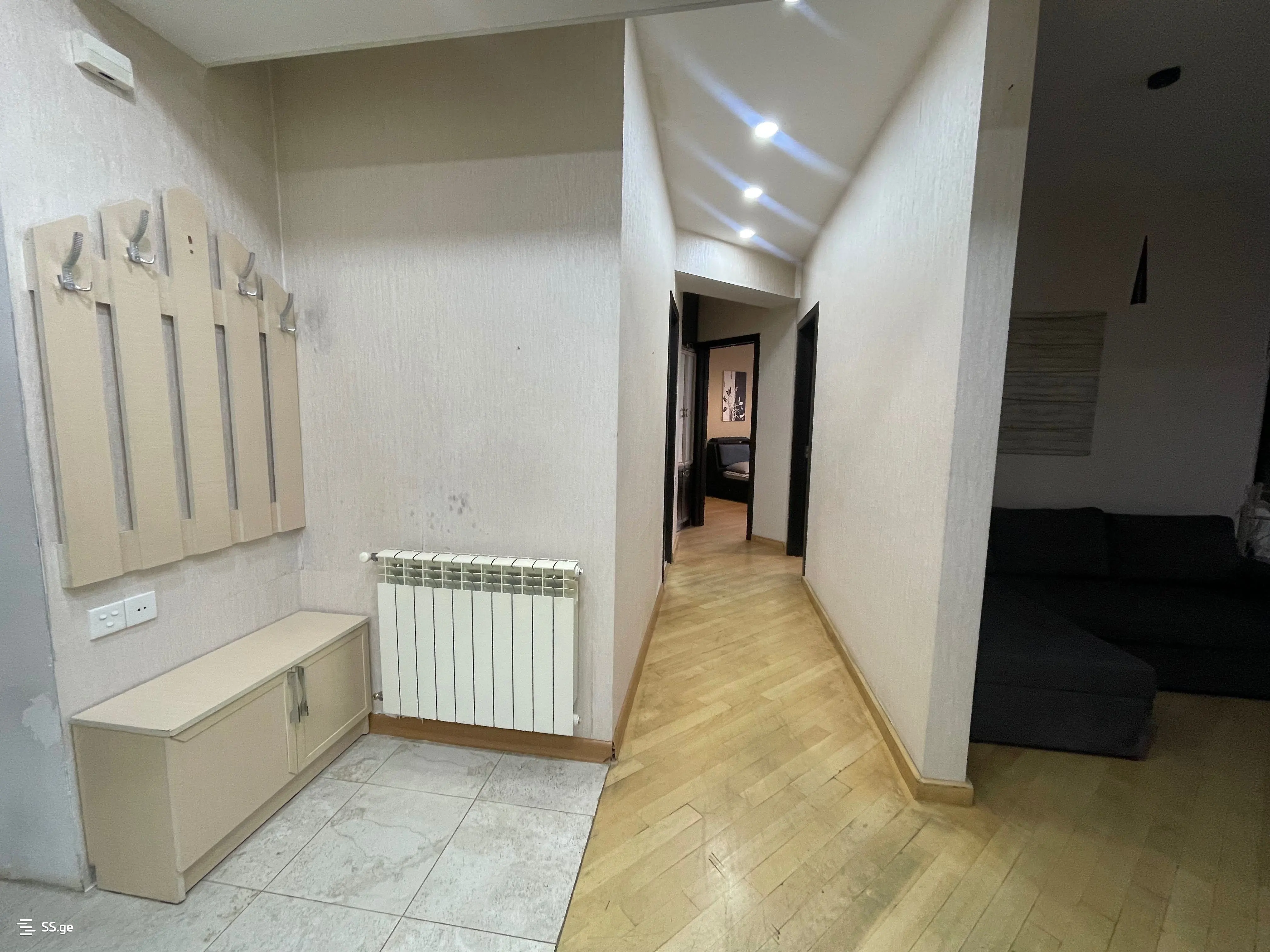 Flat 90m² in Montenegro, Kotor. Priced at 1000€ rent photo-6
