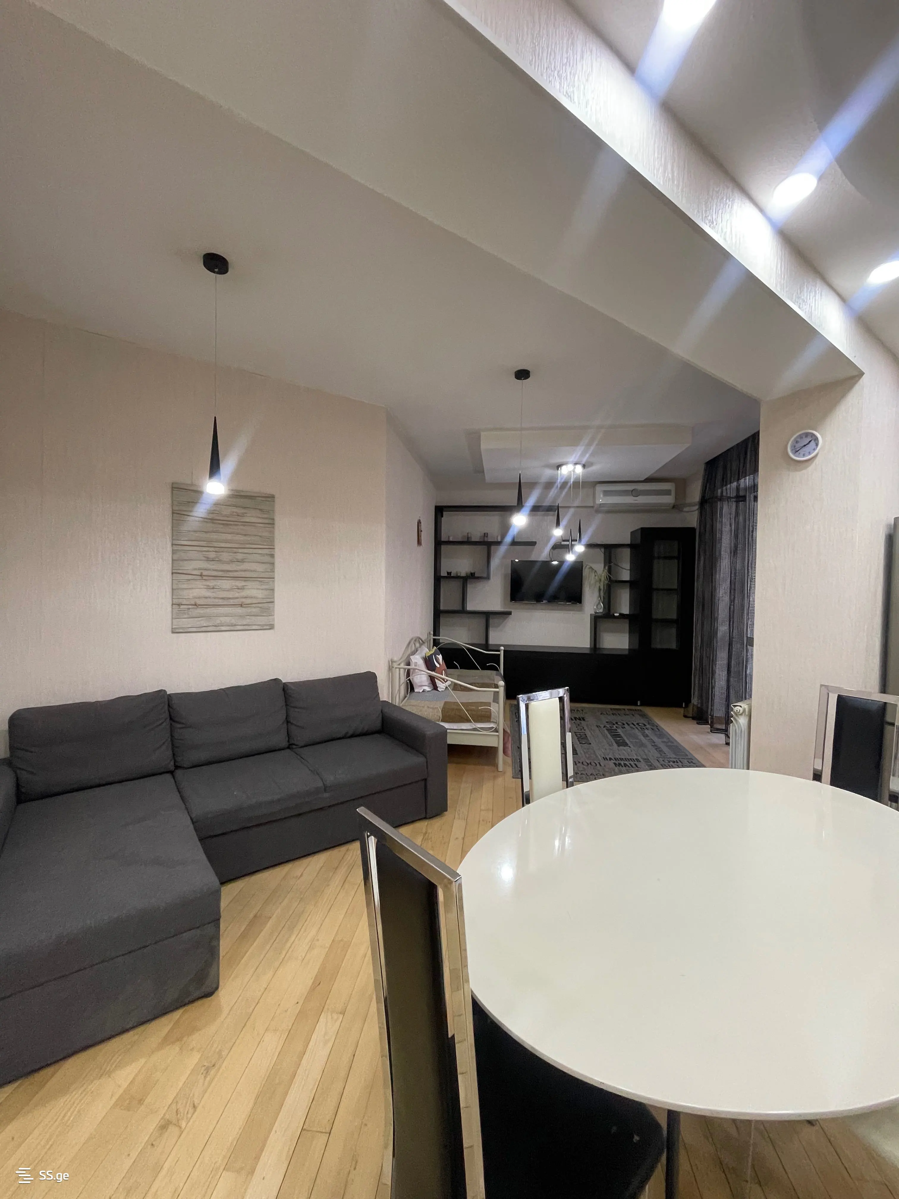 Flat 90m² in Montenegro, Kotor. Priced at 1000€ rent photo-9
