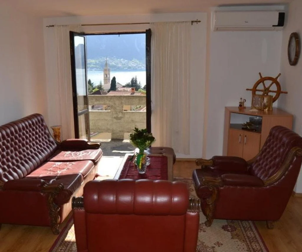 Flat 99m² in Montenegro, Kotor. Priced at 800€ rent photo-1